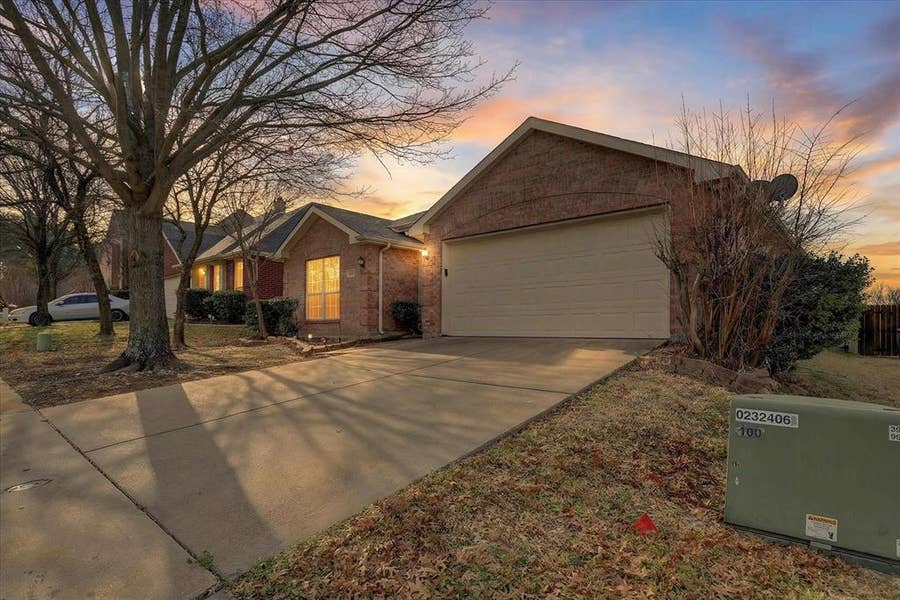 Property photo for 8417 Romanway Drive, Dallas, TX