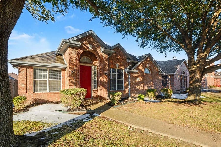 Property photo for 2900 Breckenridge Court, McKinney, TX