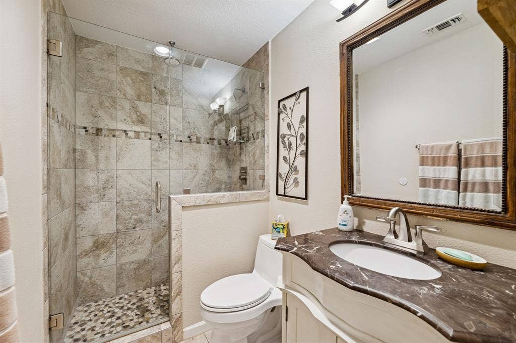 1924 Victoria Circle, McKinney, TX 75072 1924 Victoria Circle, McKinney, TX 75072