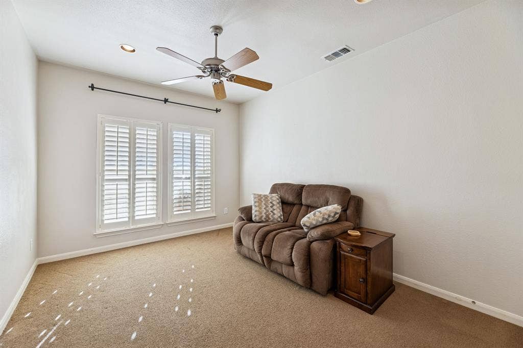 1924 Victoria Circle, McKinney, TX 75072 This room could be a great office or formal living room.