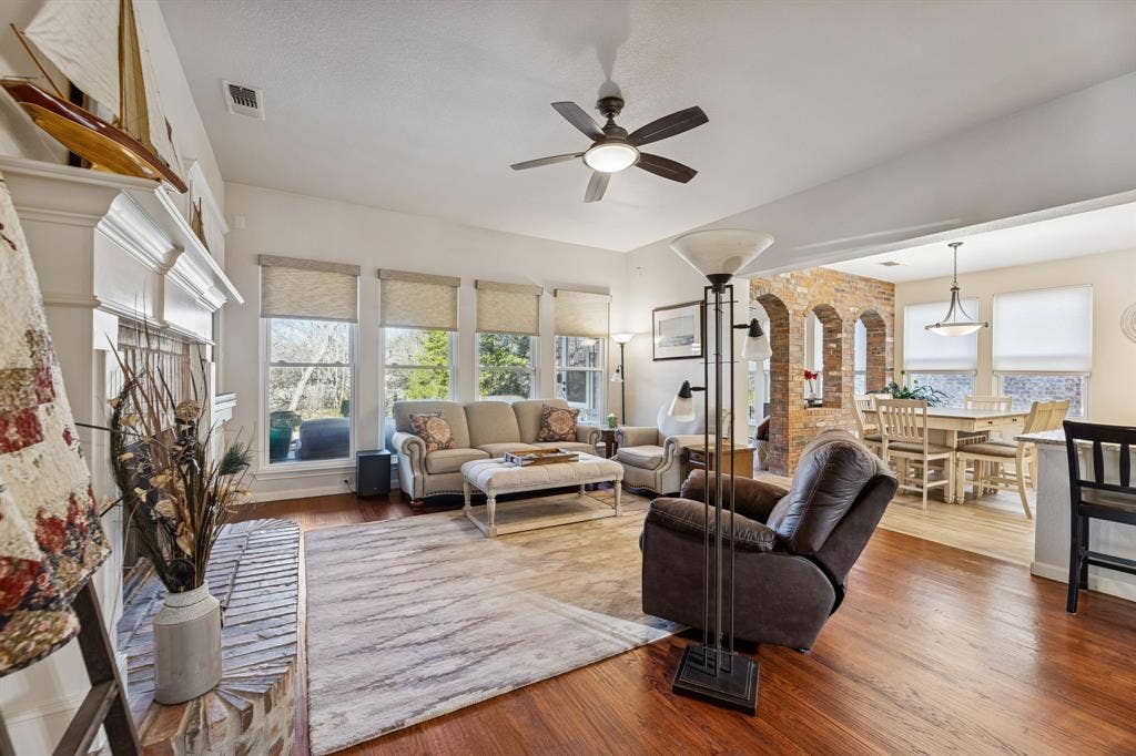 1924 Victoria Circle, McKinney, TX 75072 1924 Victoria Circle, McKinney, TX 75072