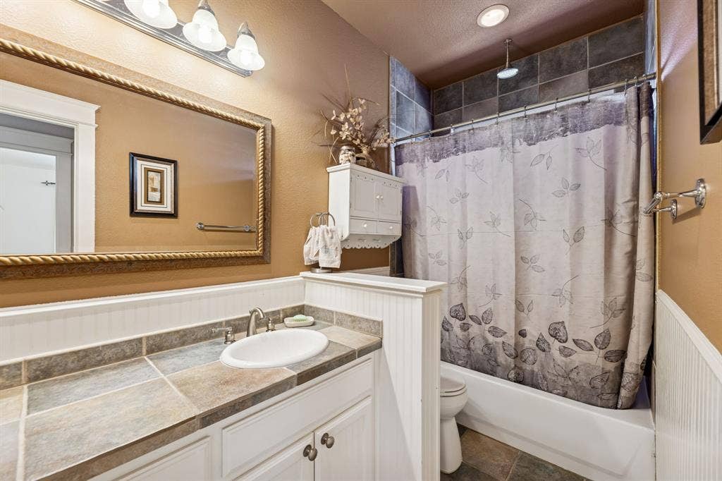 1924 Victoria Circle, McKinney, TX 75072 1924 Victoria Circle, McKinney, TX 75072