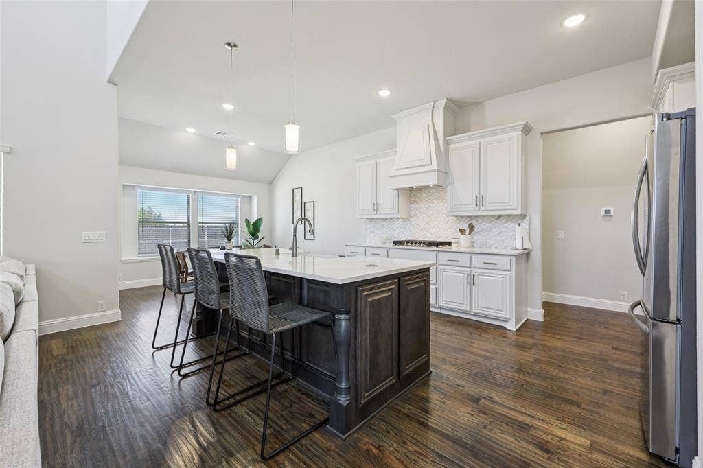 1134 Cardinal Drive, Midlothian, TX 76065