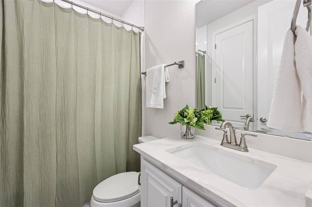 1134 Cardinal Drive, Midlothian, TX 76065