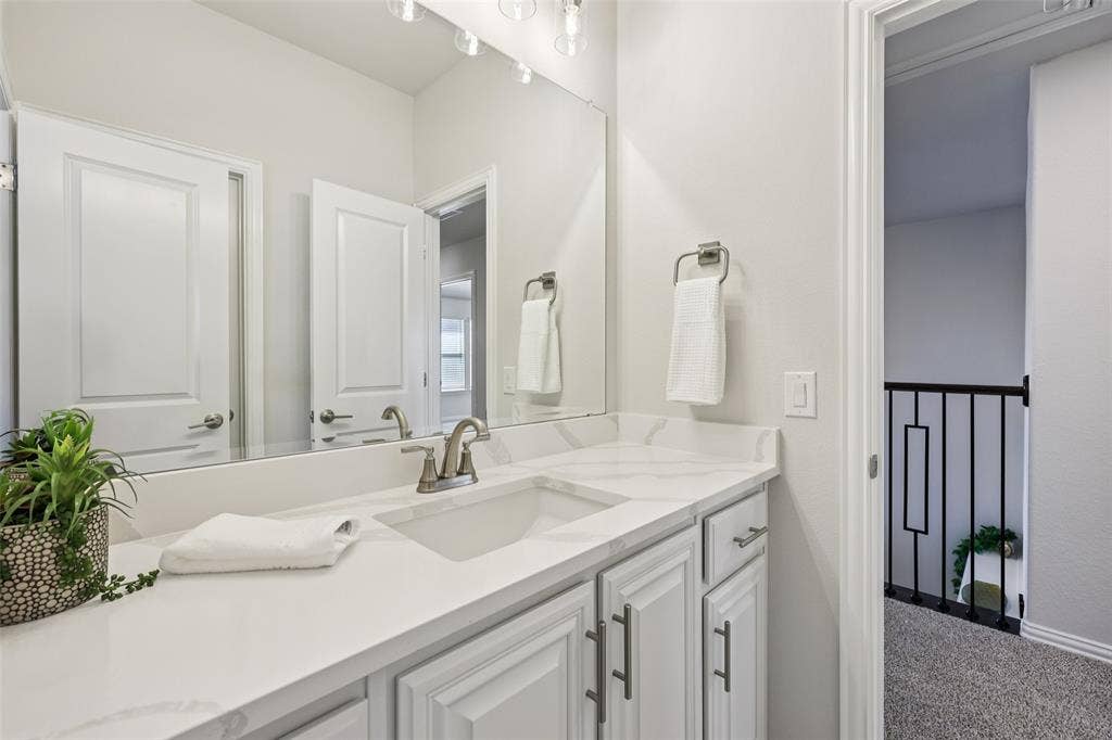 1134 Cardinal Drive, Midlothian, TX 76065