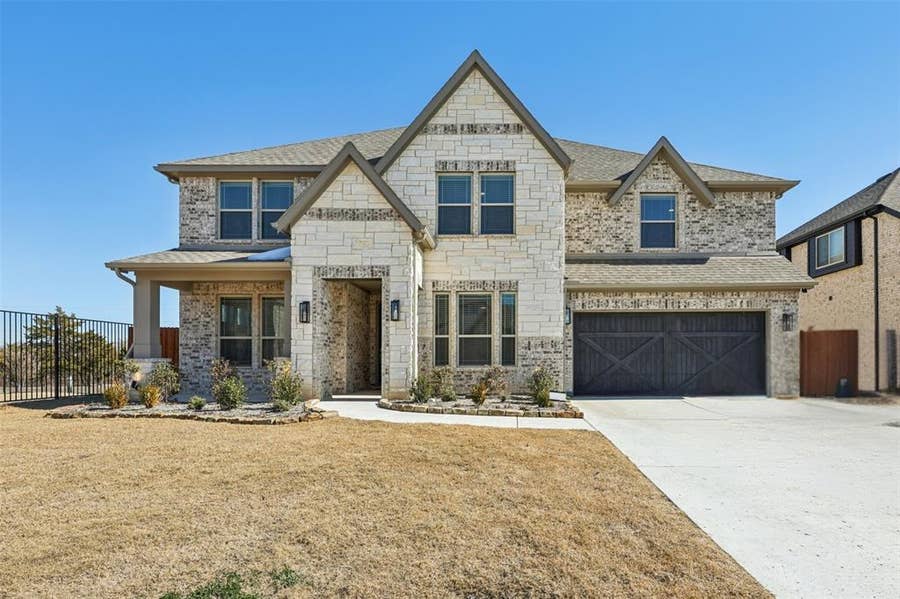 Property photo for 1134 Cardinal Drive, Midlothian, TX