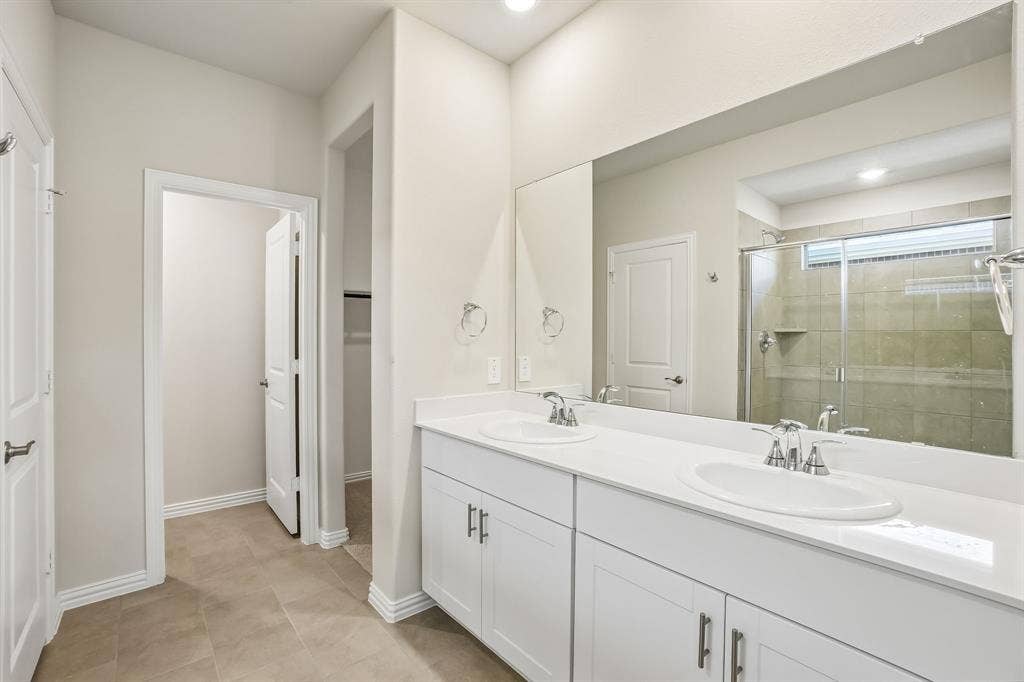 2208 Nicole Drive, Denton, TX 76208