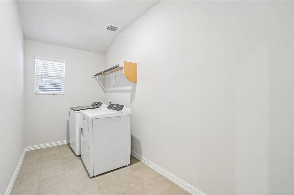 2208 Nicole Drive, Denton, TX 76208
