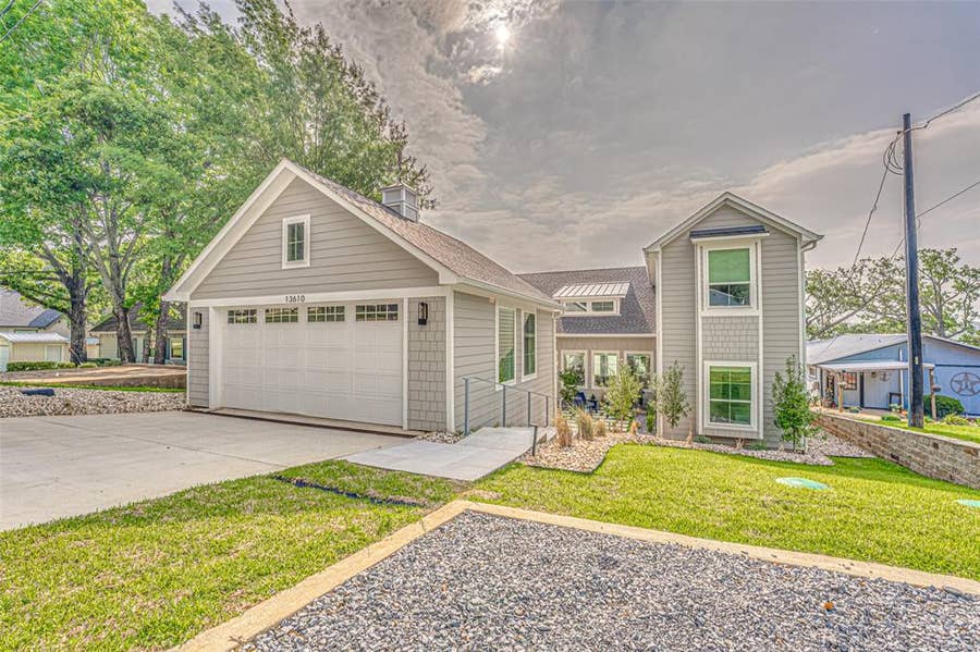 Property photo for 13610 Park Harbor Drive, Eustace, TX