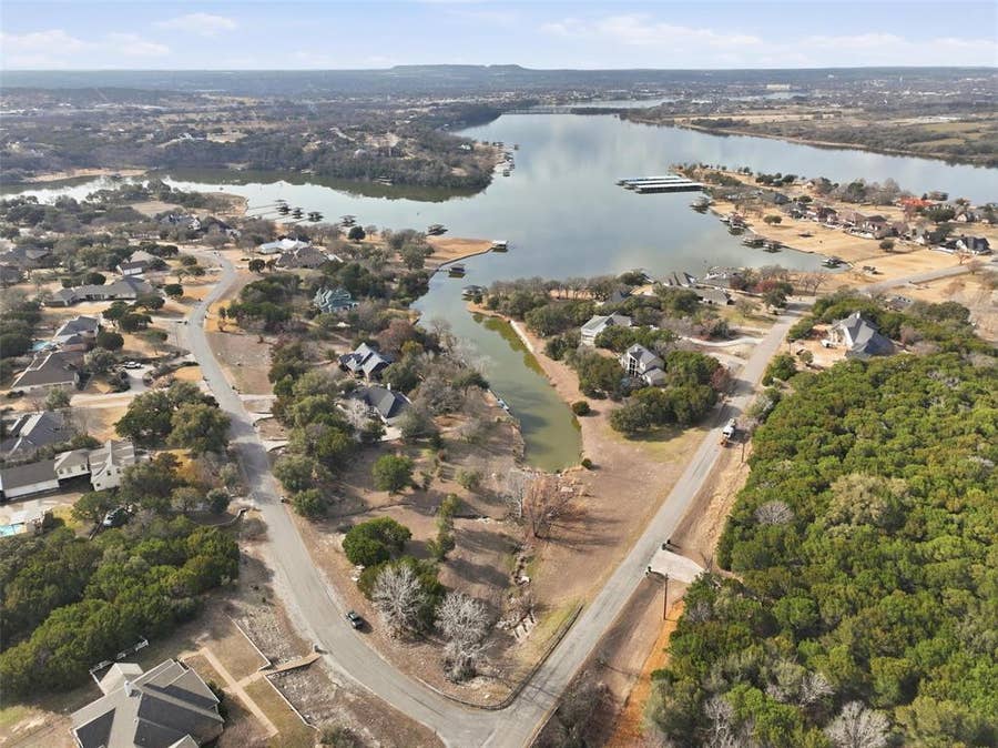 Property photo for 712 Goldeneye Drive, Granbury, TX