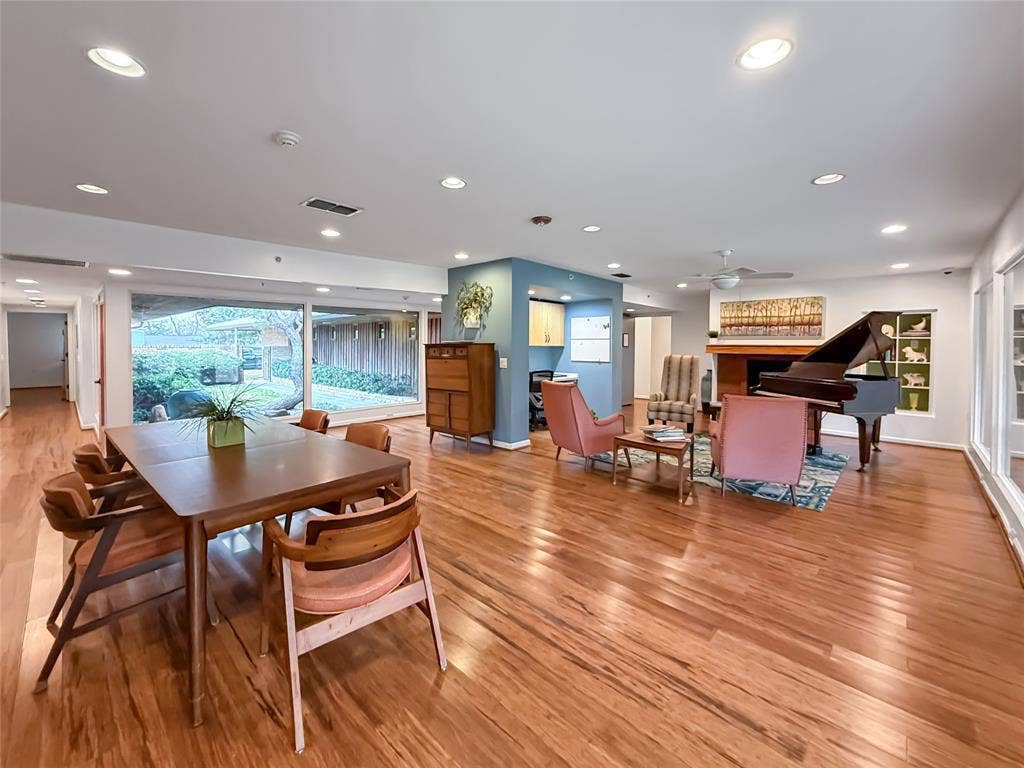 921 9th Street, Grand Prairie, TX 75050