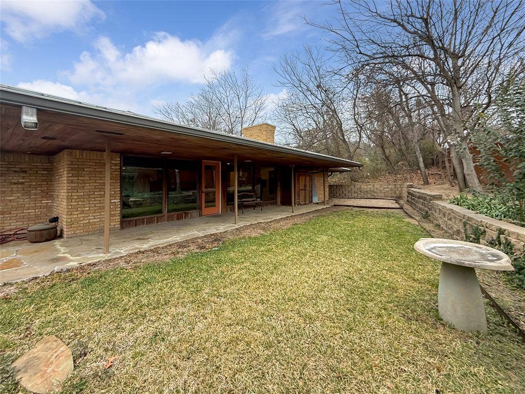 921 9th Street, Grand Prairie, TX 75050