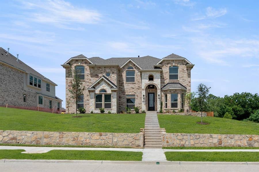 Property photo for 425 Newpark Boulevard, DeSoto, TX