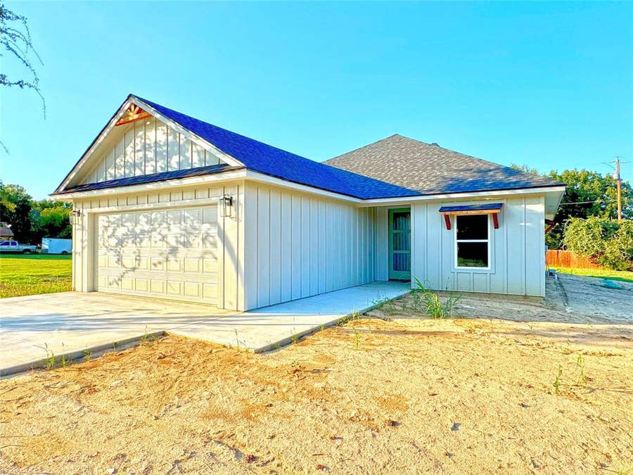 Property photo for 224 Hazelwood Drive, Woodway, TX