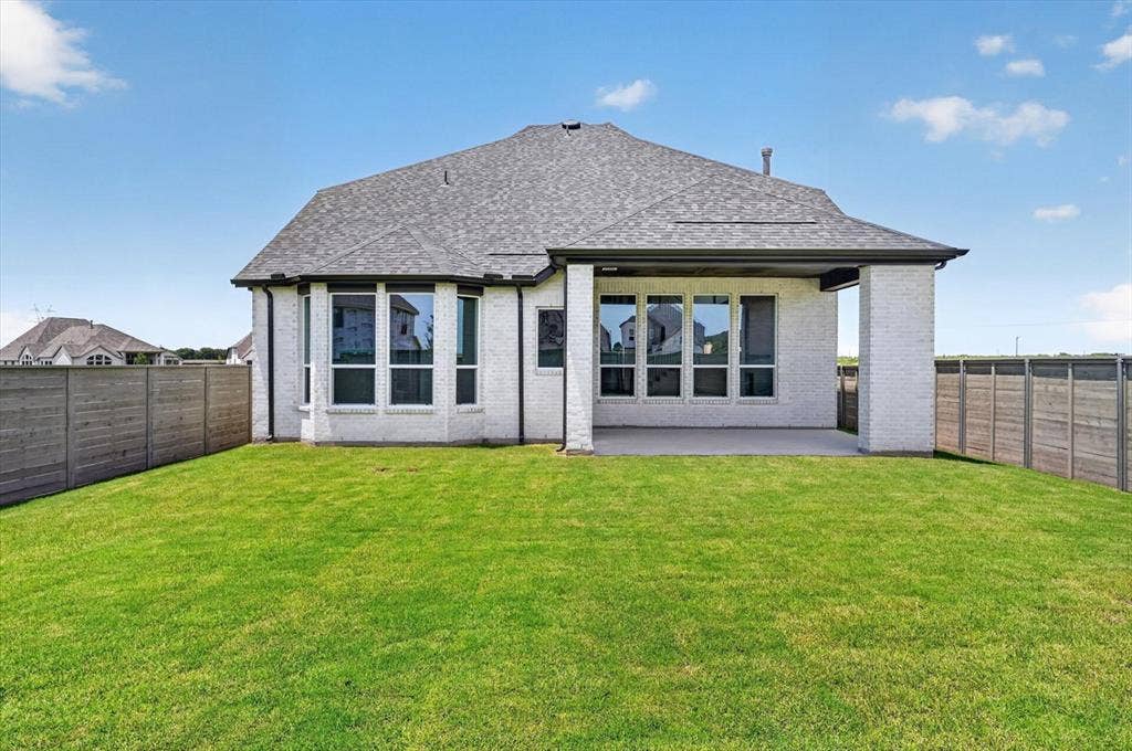 10009 Gray Fox Drive, Denton, TX 76207