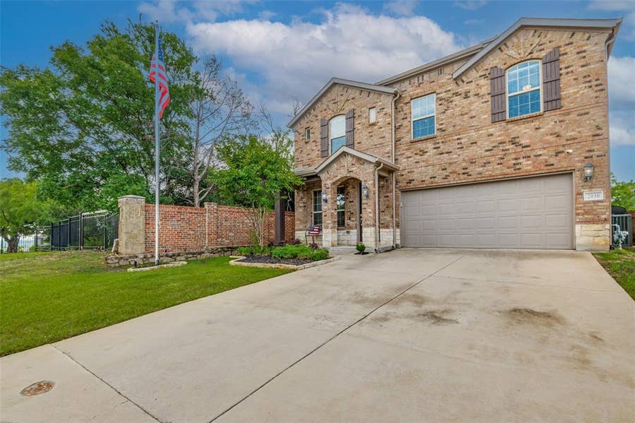 Property photo for 2030 Tawakoni Drive, Irving, TX