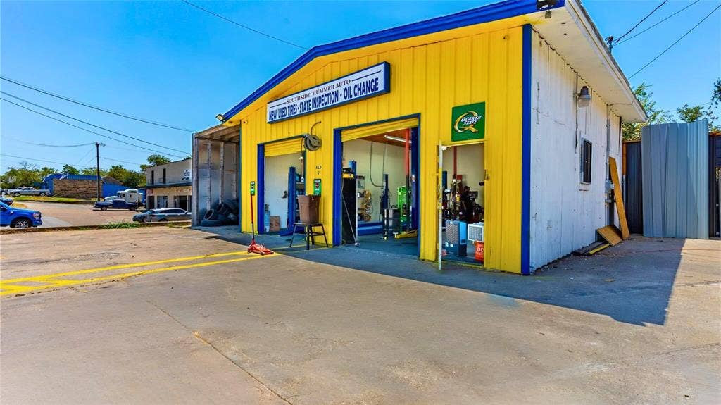 3701 Lancaster Road, Dallas, TX 75216 3701 Lancaster Road, Dallas, TX 75216