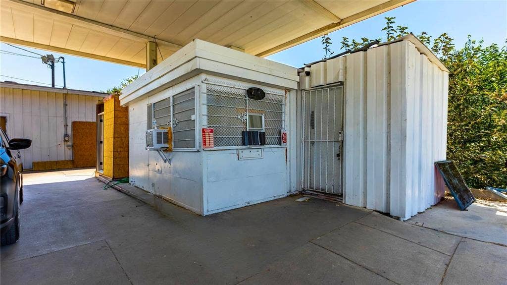 3701 Lancaster Road, Dallas, TX 75216 3701 Lancaster Road, Dallas, TX 75216