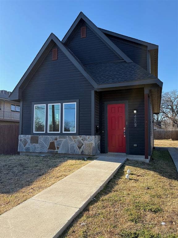 4209 Metropolitan Avenue, Dallas, TX 75210 Front View.