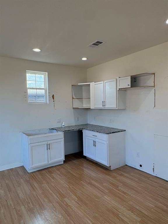 4209 Metropolitan Avenue, Dallas, TX 75210 Kitchen view.