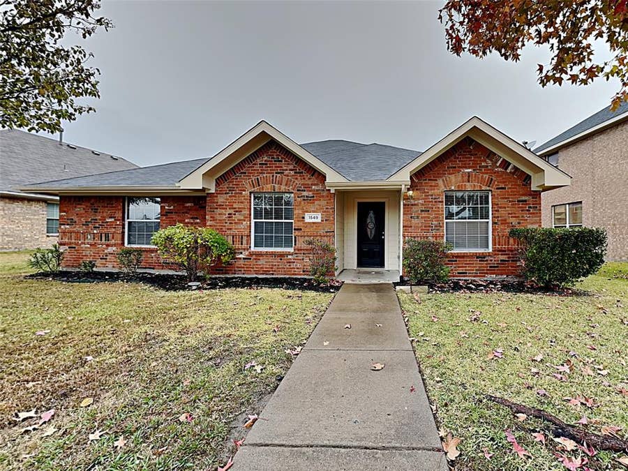 Property photo for 1549 Westfield Lane, Rockwall, TX