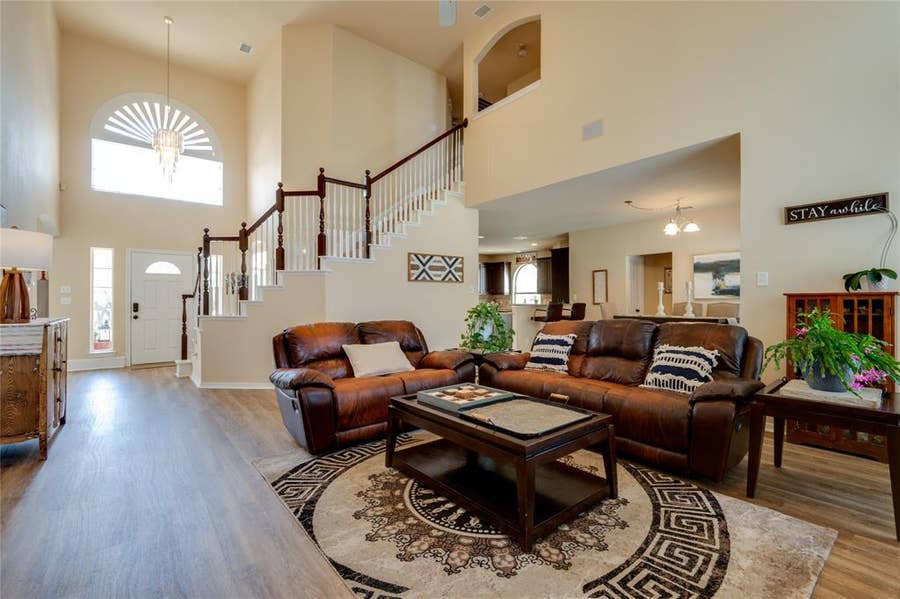Property photo for 1405 Kingsbrook Circle, McKinney, TX