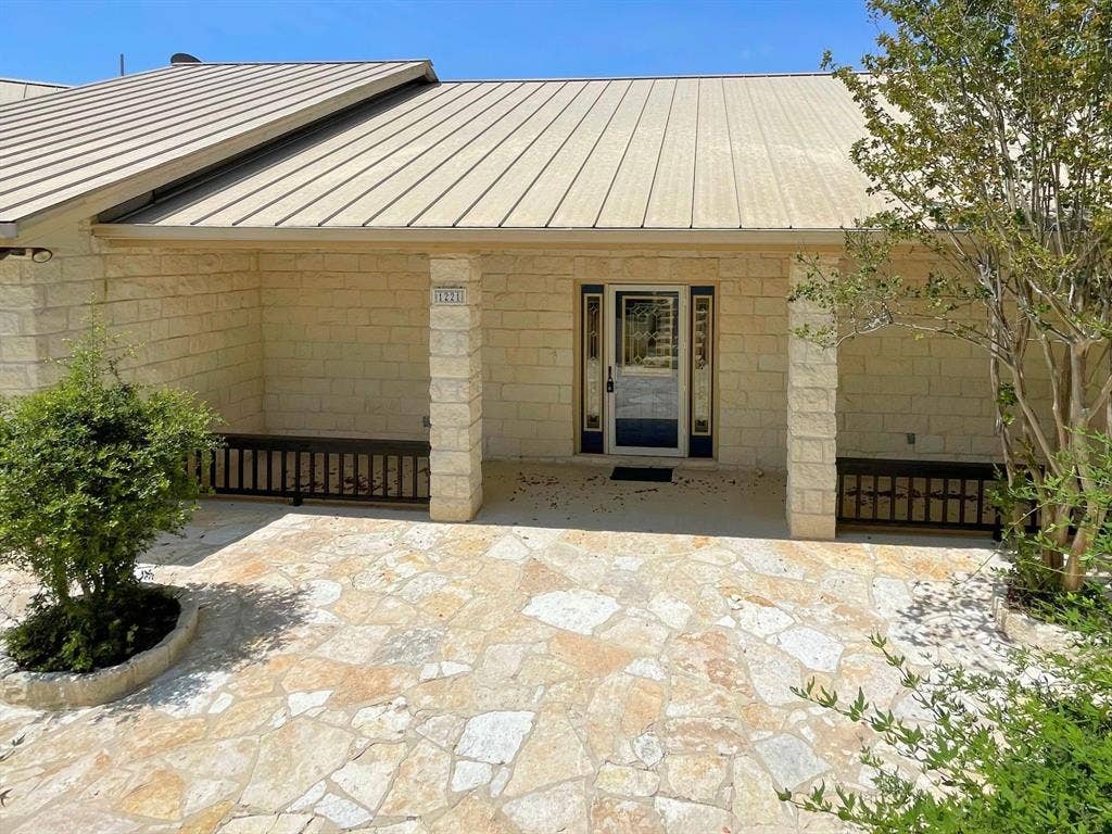 1221 Sundown Trail, Fischer, TX 78623 1221 Sundown Trail, Fischer, TX 78623