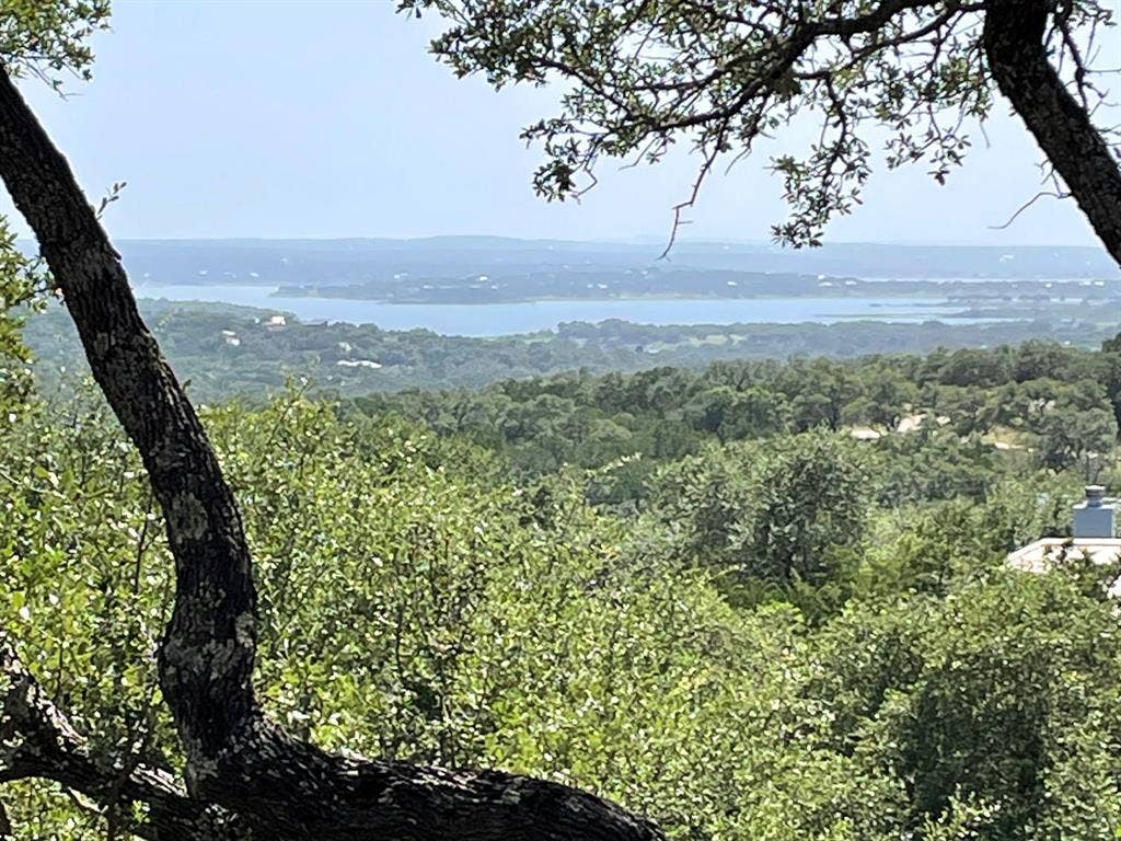1221 Sundown Trail, Fischer, TX 78623 The lake is full!