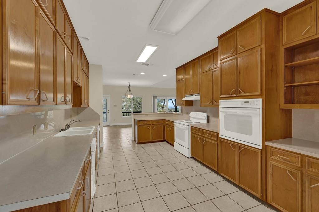 1221 Sundown Trail, Fischer, TX 78623 1221 Sundown Trail, Fischer, TX 78623