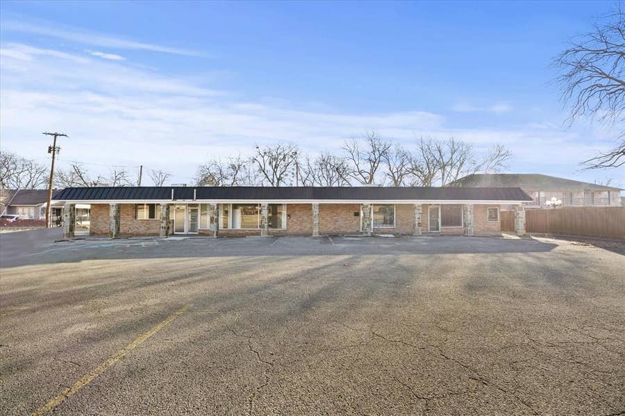 Property photo for 2108 Monroe Street, Commerce, TX