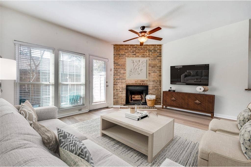 9910 Royal Lane, #208, Dallas, TX 75231