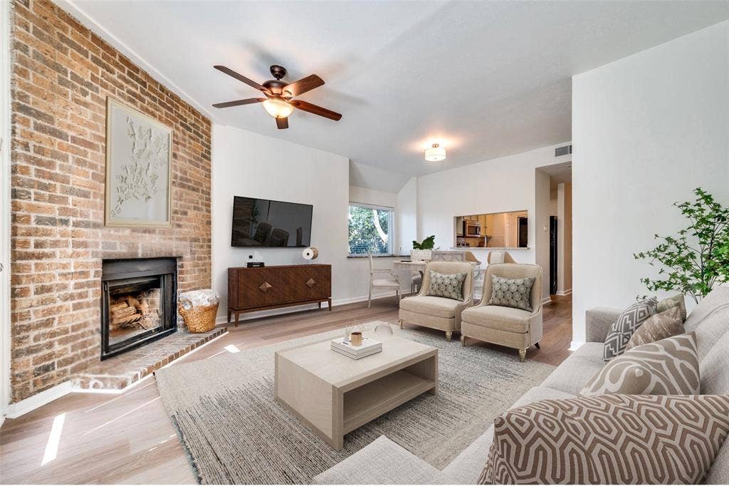 9910 Royal Lane, #208, Dallas, TX 75231