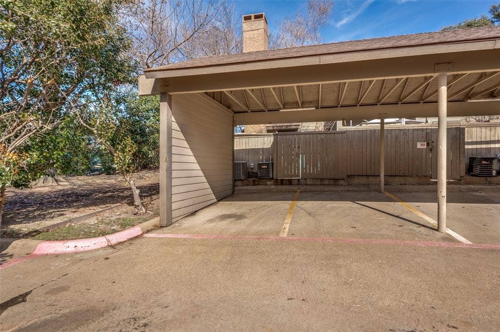 9910 Royal Lane, #208, Dallas, TX 75231