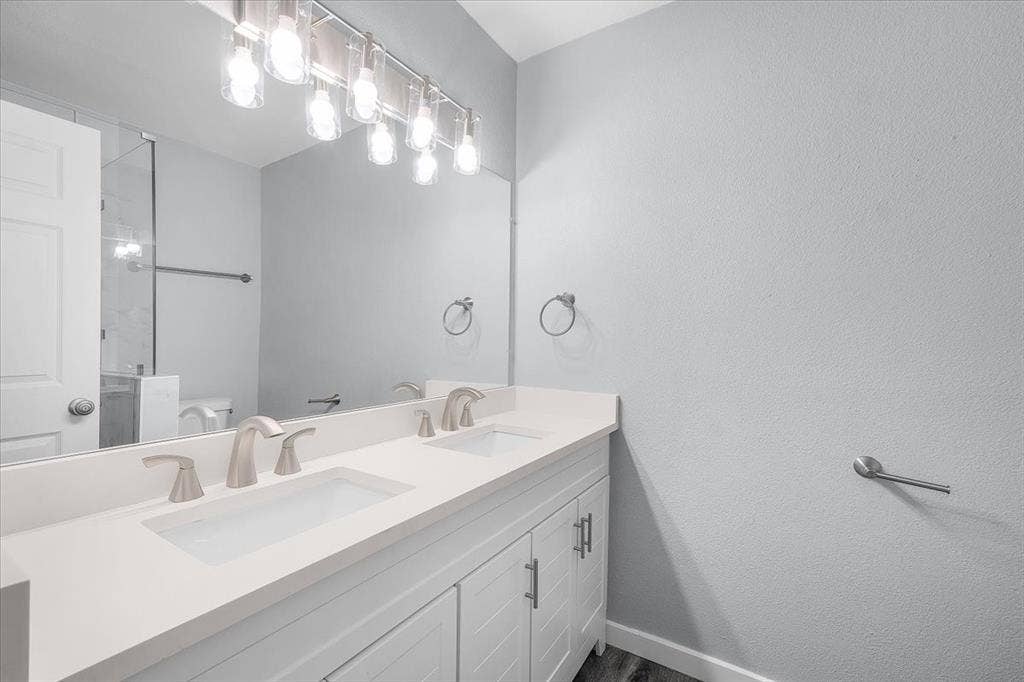 705 NW Hillery Street, Burleson, TX 76028 705 NW Hillery Street, Burleson, TX 76028