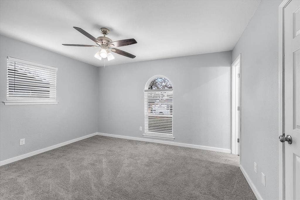 705 NW Hillery Street, Burleson, TX 76028 705 NW Hillery Street, Burleson, TX 76028