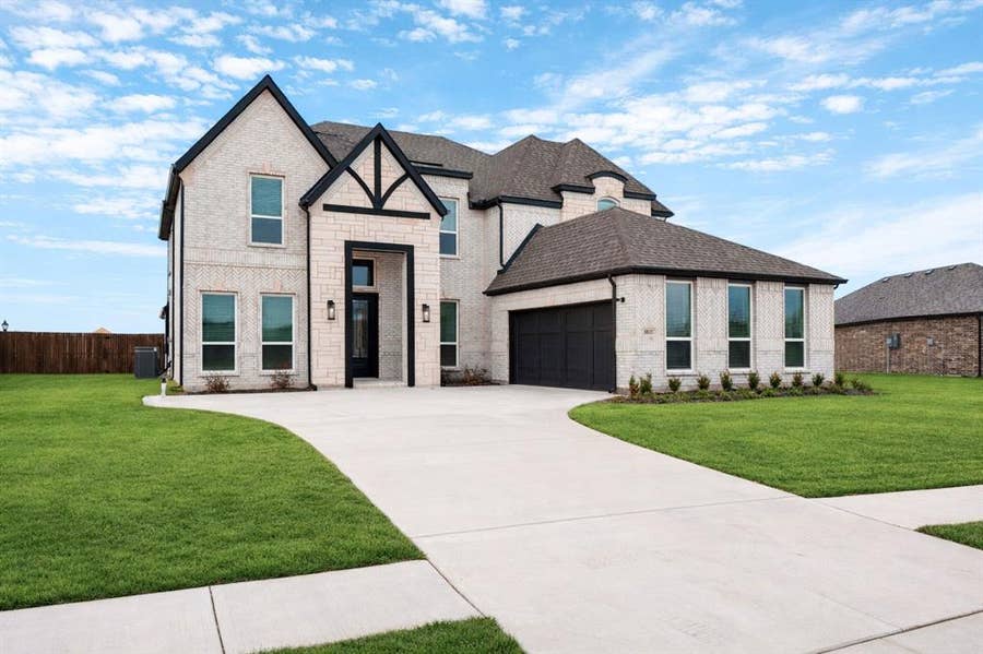 Property photo for 1817 Hidden Creek Drive, Midlothian, TX