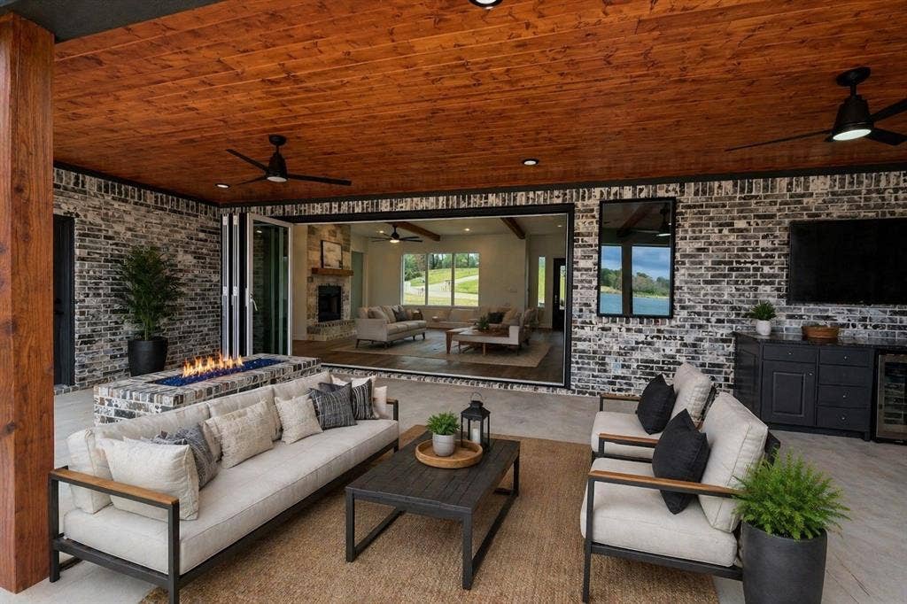 24110 Sun Ridge Road, Lindale, TX 75771 Virtually Staged