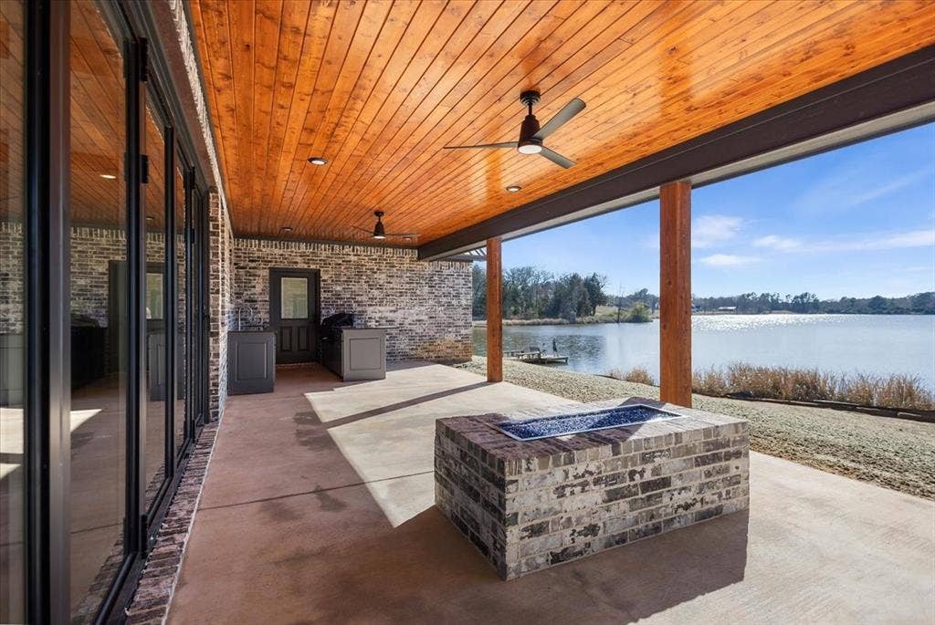 24110 Sun Ridge Road, Lindale, TX 75771 24110 Sun Ridge Road, Lindale, TX 75771