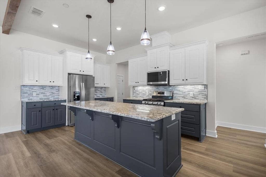 24110 Sun Ridge Road, Lindale, TX 75771 24110 Sun Ridge Road, Lindale, TX 75771