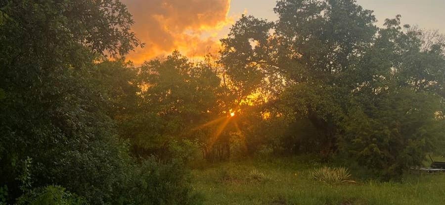 Property photo for 142 Mulligan Lane, Azle, TX