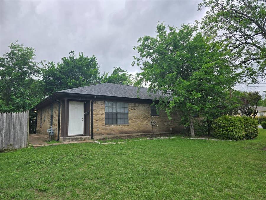Property photo for 1501 S 29th Street, Waco, TX