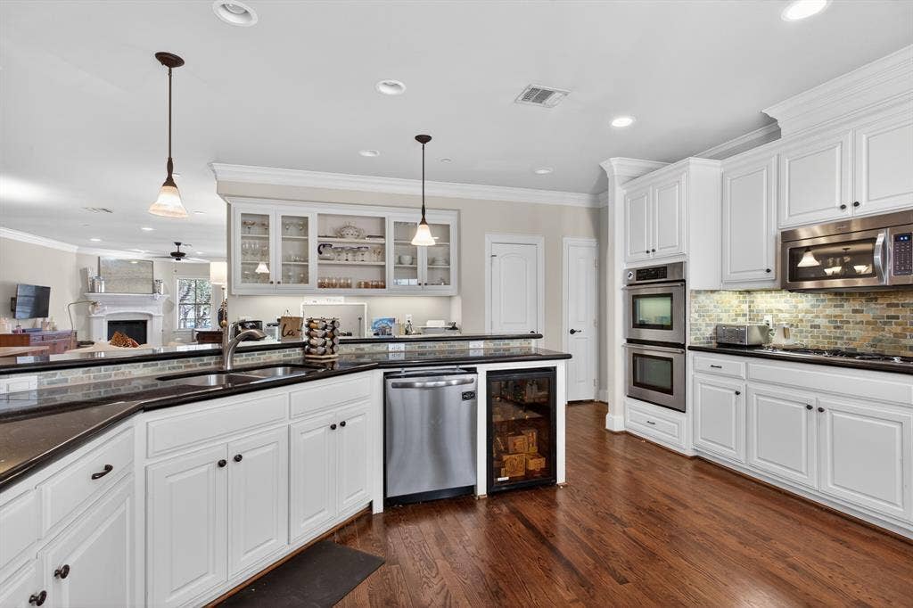 5801 Hillcrest Avenue, #06, University Park, TX 75205 5801 Hillcrest Avenue, #06, University Park, TX 75205