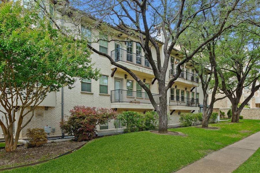 Property photo for 5801 Hillcrest Avenue, #06, University Park, TX