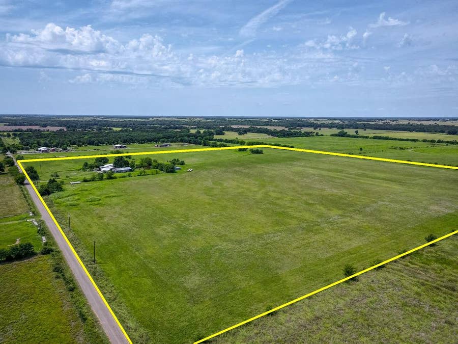 Property photo for 6482 County Road 4700, Commerce, TX