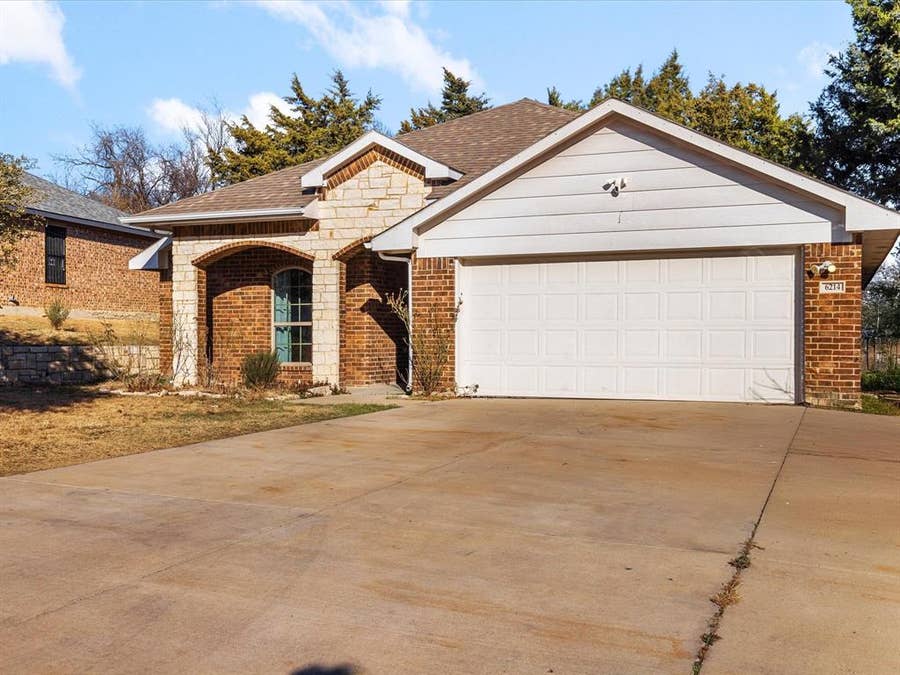 Property photo for 6214 Teague Drive, Dallas, TX