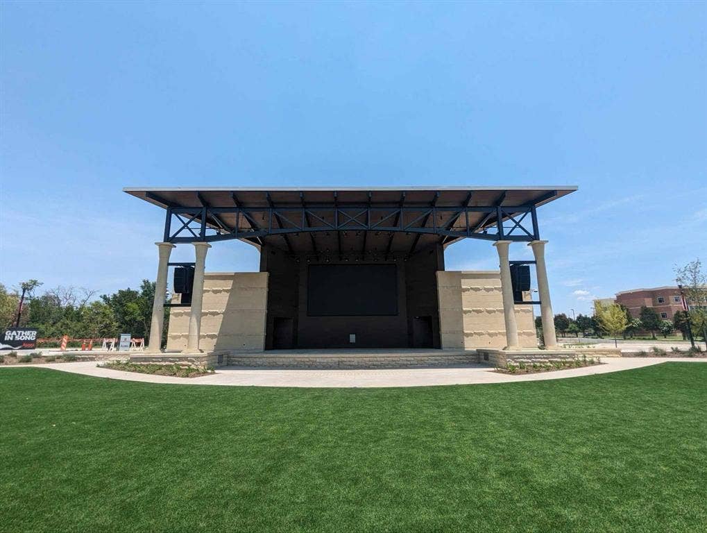 1540 Euclid Alley, Corinth, TX 76208 Agora Ampitheatre
