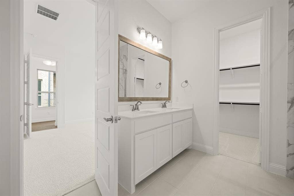 1540 Euclid Alley, Corinth, TX 76208 1540 Euclid- Primary Suite-4