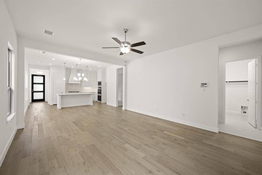 1540 Euclid Alley, Corinth, TX 76208 1540 Euclid- Living Room-1
