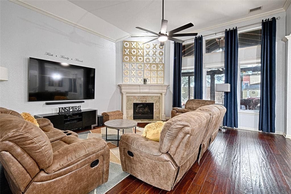 9001 Culberson Drive, Plano, TX 75025 9001 Culberson Drive, Plano, TX 75025