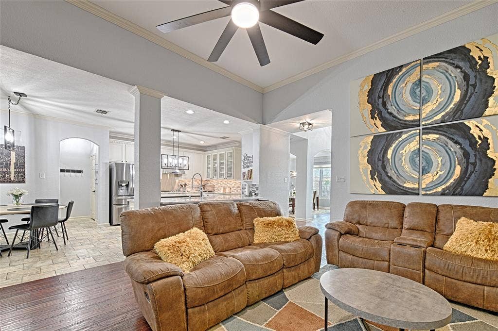 9001 Culberson Drive, Plano, TX 75025 9001 Culberson Drive, Plano, TX 75025